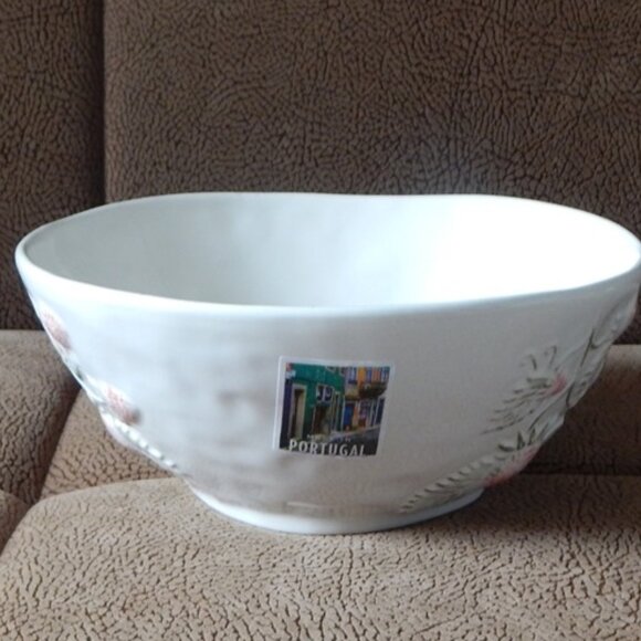 NOCAL LDA Portugal Large Pasta Salad Serving Bowl 10.5” Embossed Strawberry NWT… - Picture 4 of 10